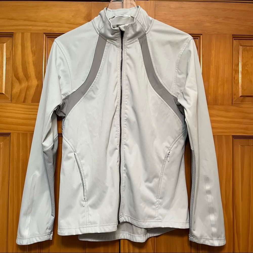 Athleta Full Speed Megaheat Gray Jacket Size Medium